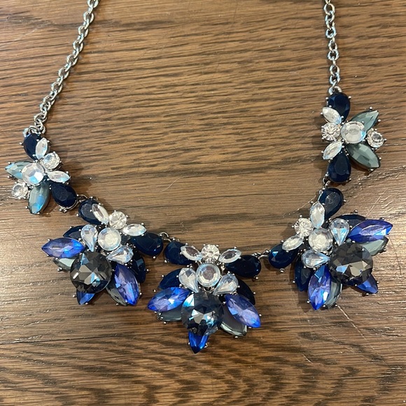 GEOMETRIC STONE NECKLACE - Picture 2 of 3